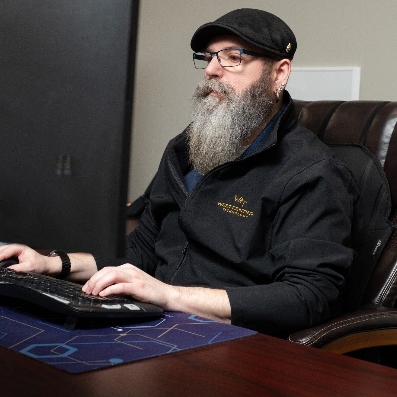 West Central Tech Helping Customer's with their computer issues